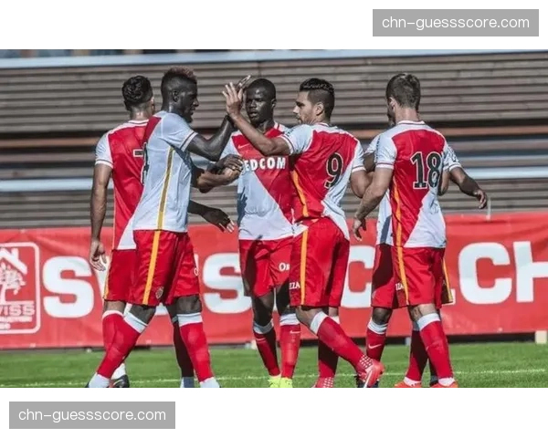 战术解析：马赛三后卫体系如何零封摩纳哥犀利进攻