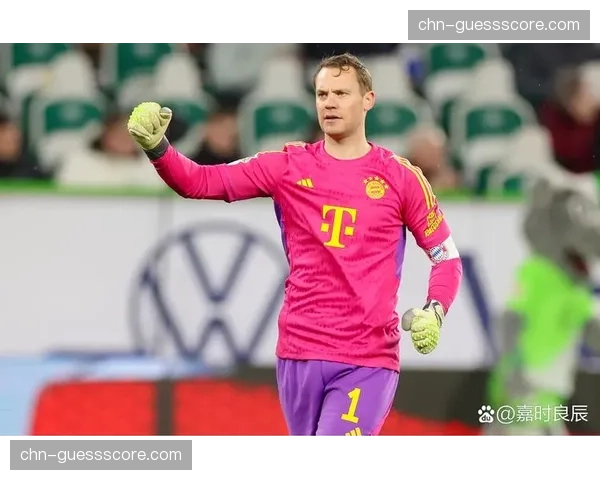 诺伊尔8次扑救力保球门不失，拜仁涉险过关