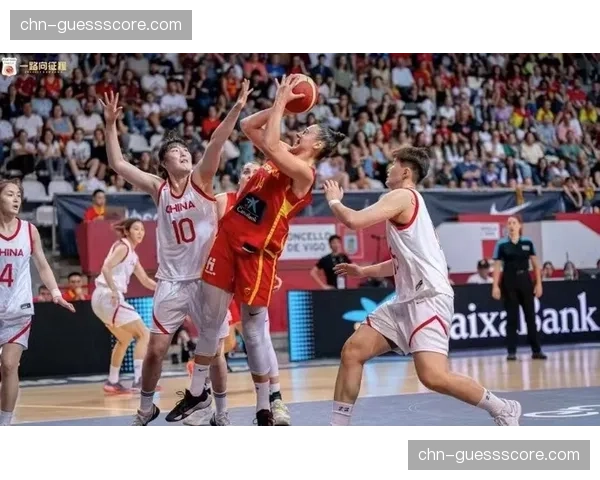 中国女篮抵达法国进行拉练,将与西班牙、法国进行三场热身赛 中国女篮抵达法国进行拉练,将与西班牙、法国进行三场热身赛